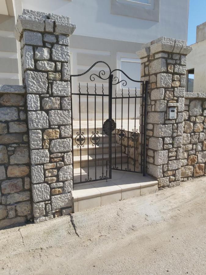 Vila Katerina's * Lardos
