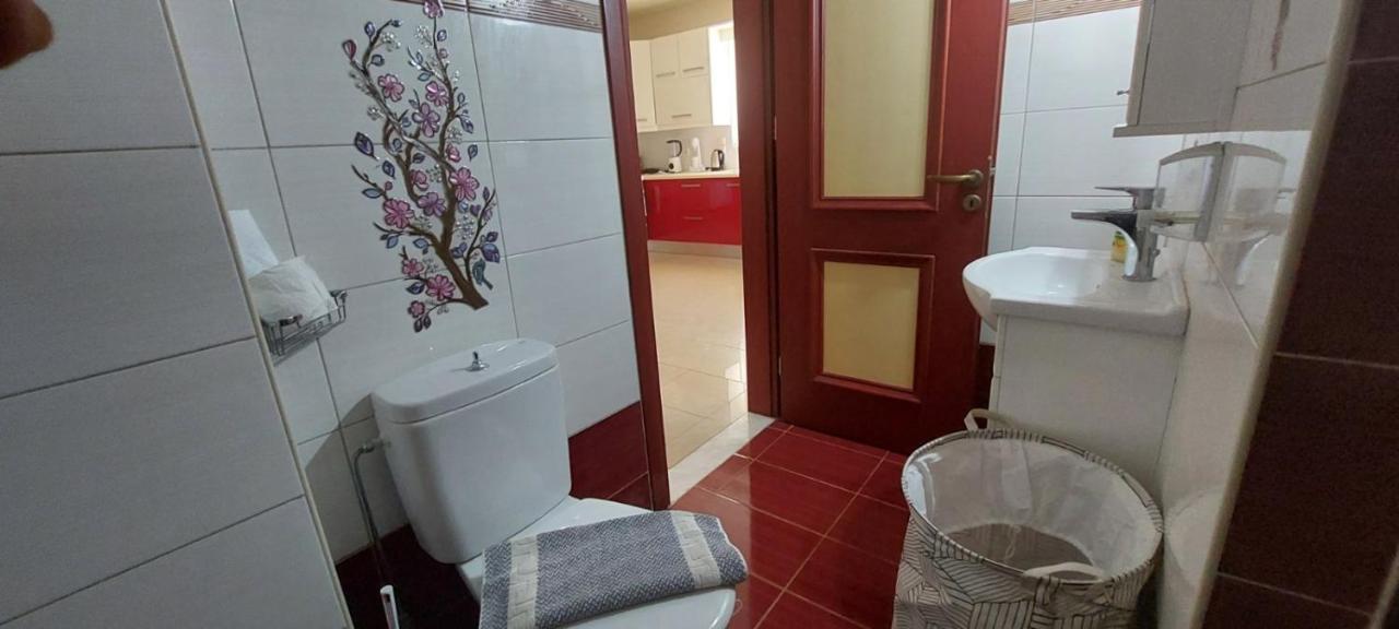 Vila Katerina's Lardos